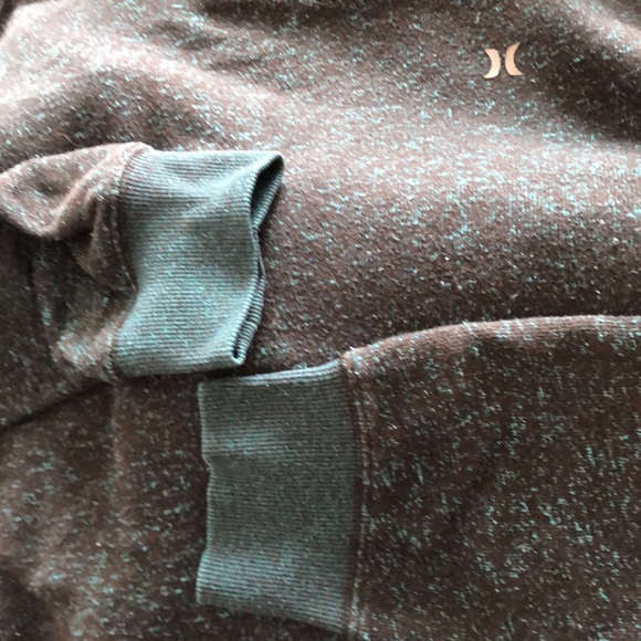 Large Hurley Crew Neck Sweater - Picture 4 of 6